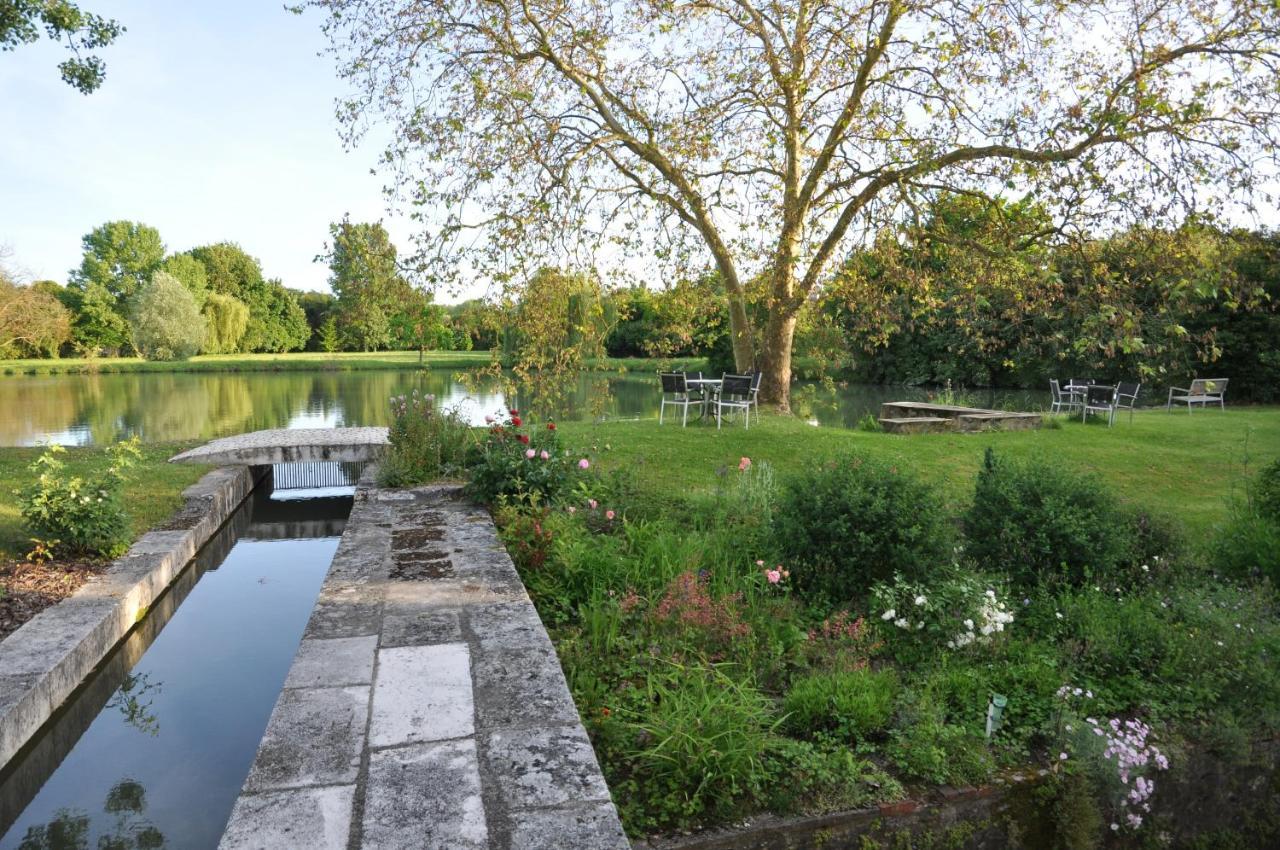 Moulin Du Fief Gentil Bed and Breakfast Blere Εξωτερικό φωτογραφία
